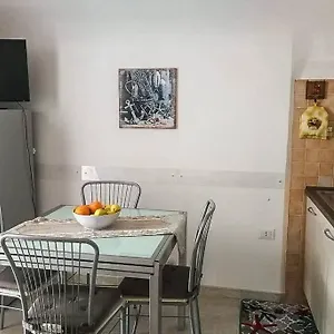  Casa vacanze Piccola Casetta In Pieno Centro